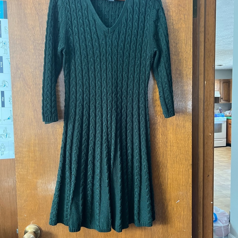 Perfect Evergreen color Irish cable design , long sleeve dress pair black boots